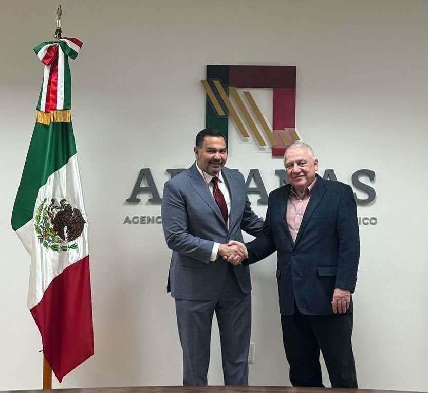 Se reúne Cruz con el director general de Aduanas en México
