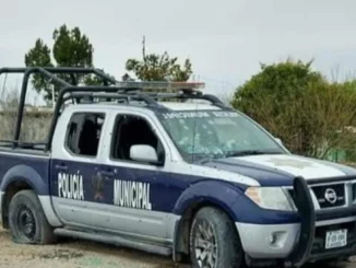 Comando armado ataca a policías municipales en Coyame