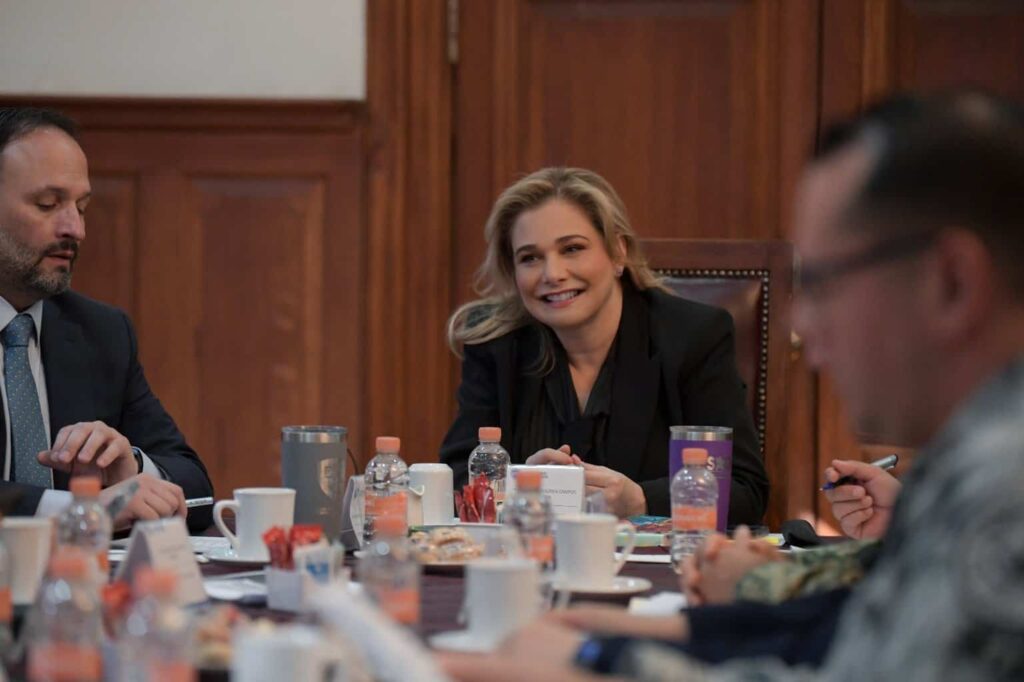Maru Campos da seguimiento al operativo Semana Santa Segura en sesión de la Mesa de Seguridad