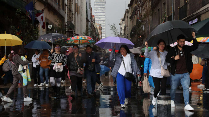 Fuertes lluvias provocan afectaciones en la CDMX