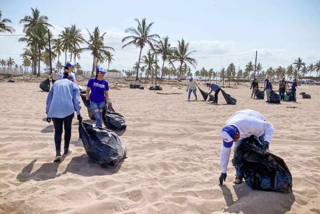 Sinaloa participa en la Campaña Nacional de Limpieza y Conservación de Playas y Costas