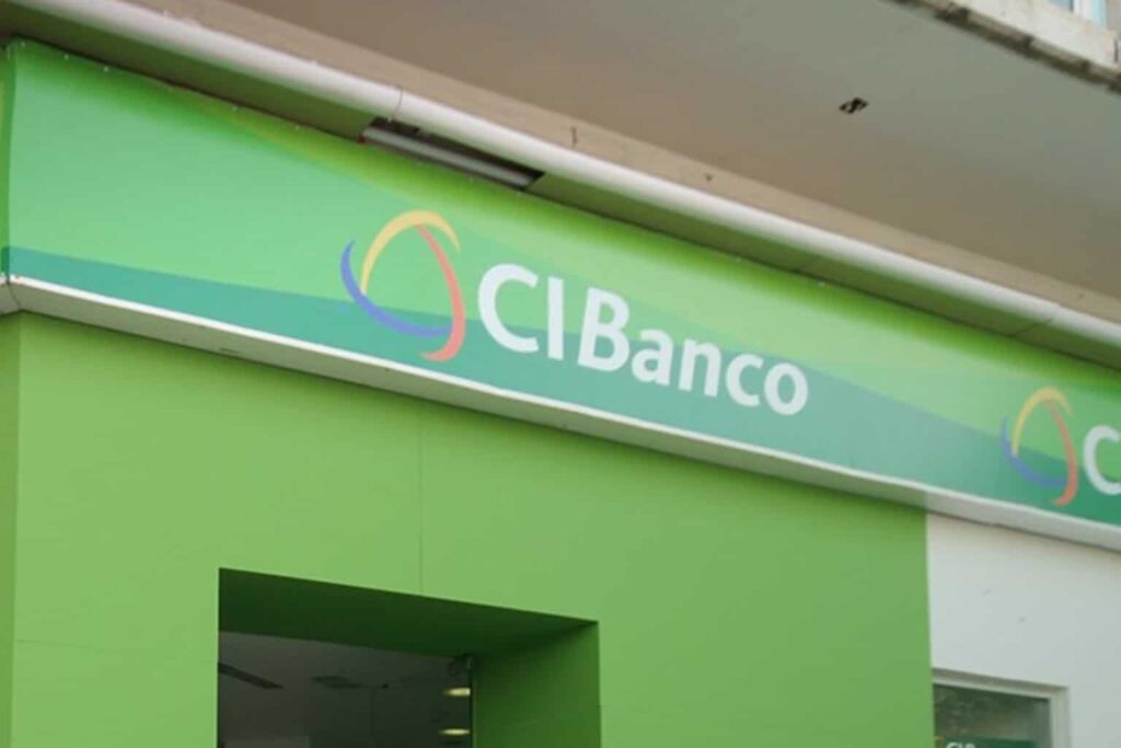 Sheinbaum confirma que Hacienda pidió a EE.UU. la prórroga para CI Banco Intercam y Vector