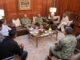 Maru Campos recibe en Palacio de Gobierno al comandante de la XI Región Militar, Eufemio Ibarra Flores