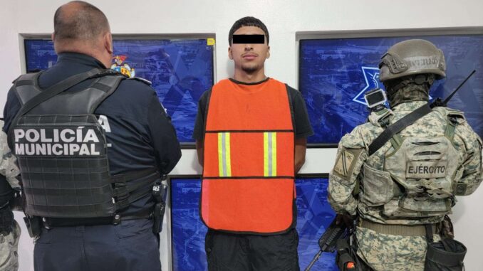 Lo arrestan con arma de fuego calibre 9 milímetro