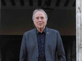 Joan Manuel Serrat describe como «fantástico» el trabajo de la presidenta Sheinbaum