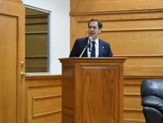 Imparten conferencias sobre ética y valores en el servicio público
