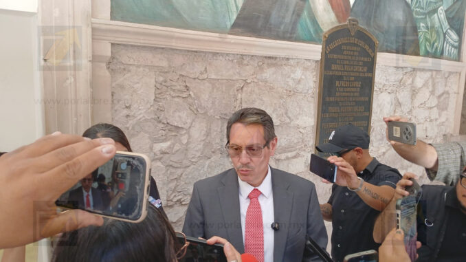 Estado formaliza crédito por 3 mil millones de pesos para obra pública