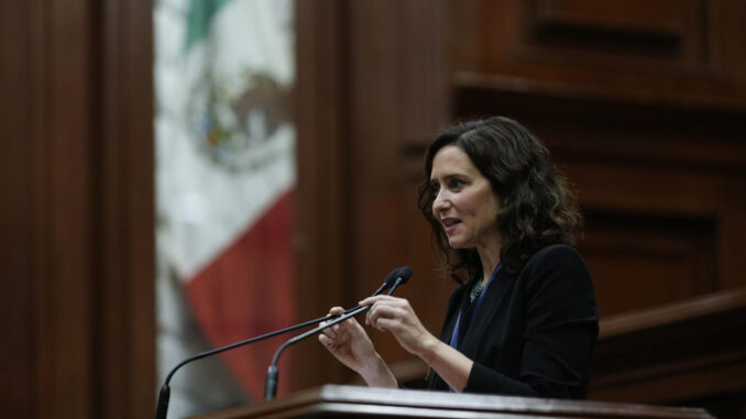 Ayuso asegura que Sheinbaum utiliza su visita a México para “dividir y enfrentar”
