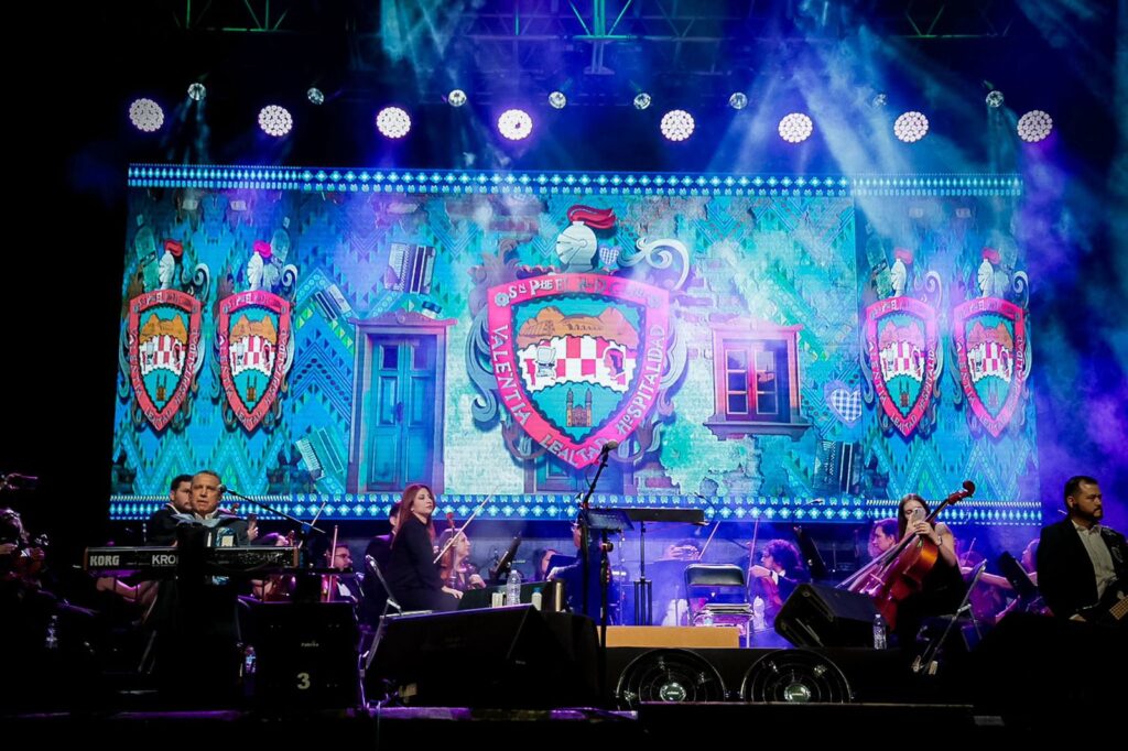 «Orquestándola Norteño Sinfónico» reúne a 14 mil personas en una noche histórica: Gobierno Municipal