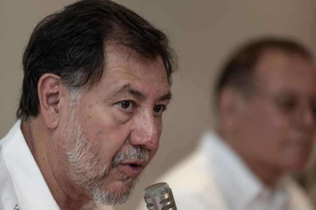 Cuestiona Noroña que funcionarios sinaloenses se hayan entregado a EE.UU.