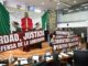 Morena irrumpe en el Congreso con lonas; exige informe del narcolaboratorio