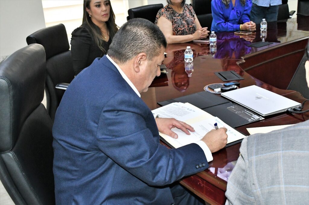 Firman Fiscal General y CEJUM convenio de colaboración con el Instituto Municipal de Prevención y Atención a la Salud