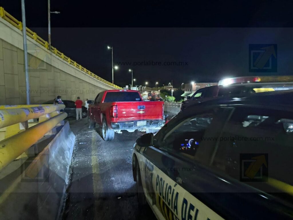 Choque múltiple en acceso a carretera Aldama deja a una mujer y un menor con lesiones leves