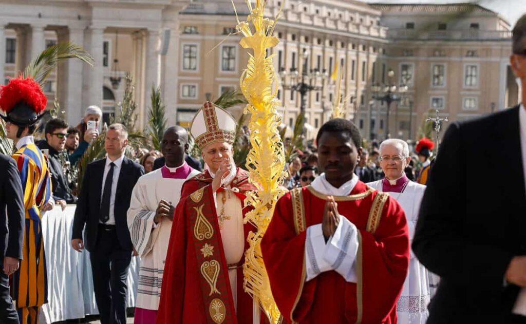 papa León XIV pide este Domingo de Ramos deponer las armas