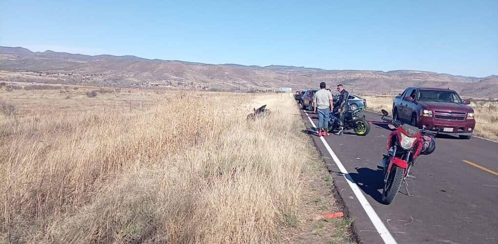 Dos fallecidos y un lesionado tras choque de motocicletas en tramo Anáhuac-Riva Palacio