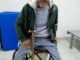 Piden apoyo para localizar a familia de hombre extraviado