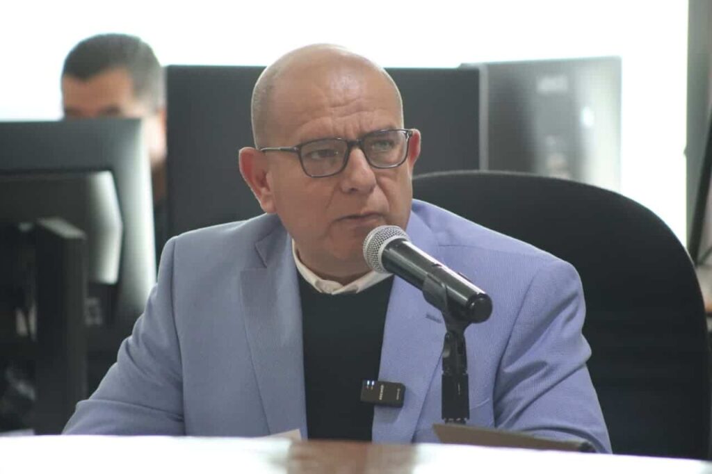 Cuauhtémoc Estrada solicita transparencia a la UACH por manejo de bienes e ingresos